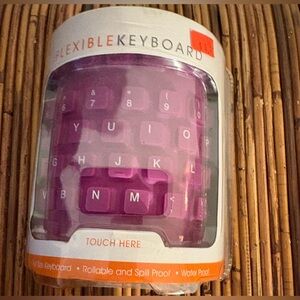 The Sak Flexible Keyboard - White